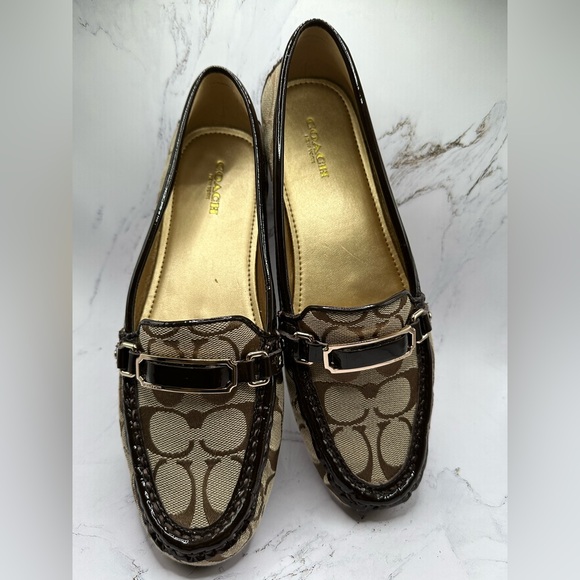Coach Flynn 12 CM Sig C Patent Brown Leather Loafers with Gold Detail - Picture 7 of 7